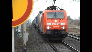 LKW Walter with DB Railion 189 023 5 passes Hohenschönhausen station #lkw #cargo #trainspotting