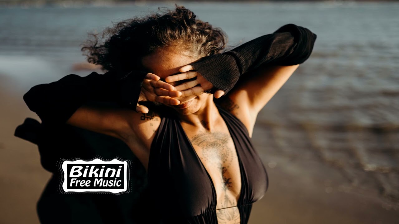 Ginormous Robots - Nathan Moore | [BFM - Bikini Free Music]