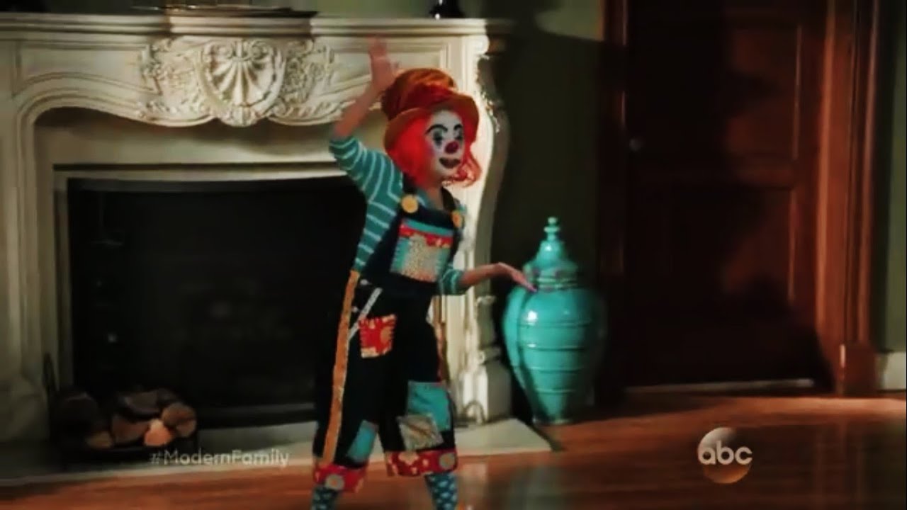 Modern Family 6x12 Promo "The Big Guns" YouTube