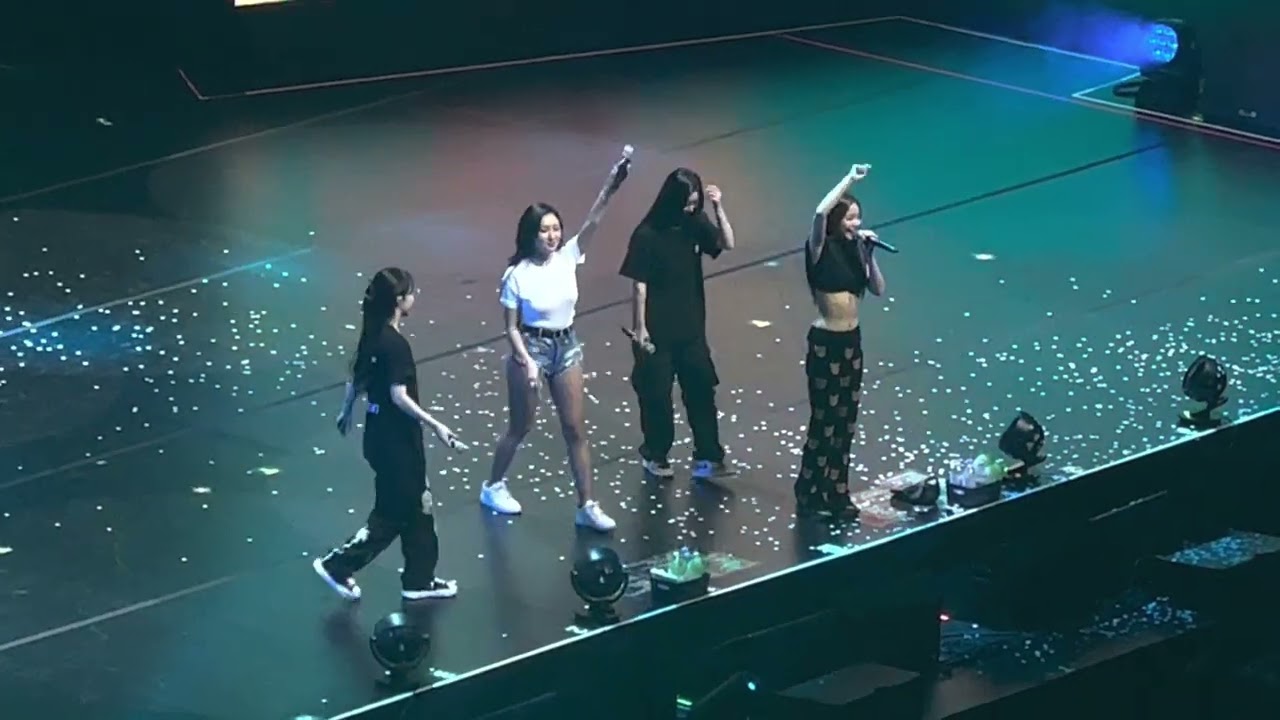 MAMAMOO WORLD TOUR “MY CON” in New York - Travel + Yes I Am (Funk boost ver.)