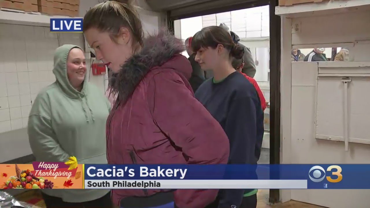 Cacia's Bakery In Southwest Philadelphia Continues Thanksgiving Tradition
