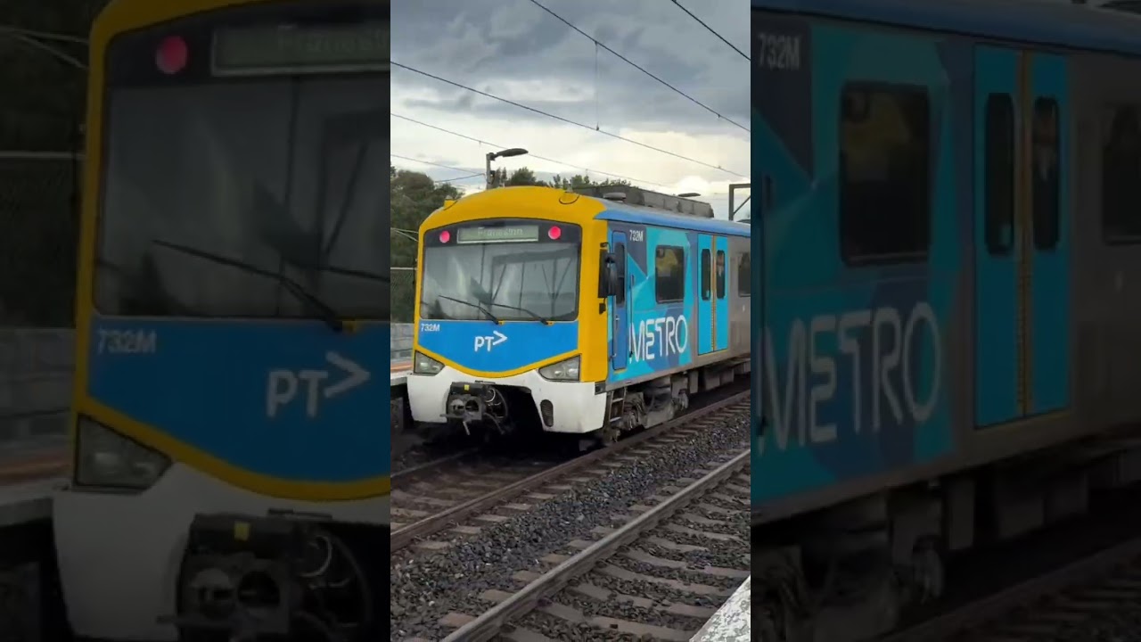 Siemens Nexus 6 car train passes express through South Kensington. Long video soon!!