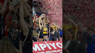 🟡⚫️ 2025 Vodafone Sultanlar Ligi Şampiyonu VakıfBank. 🏆 #volleyball