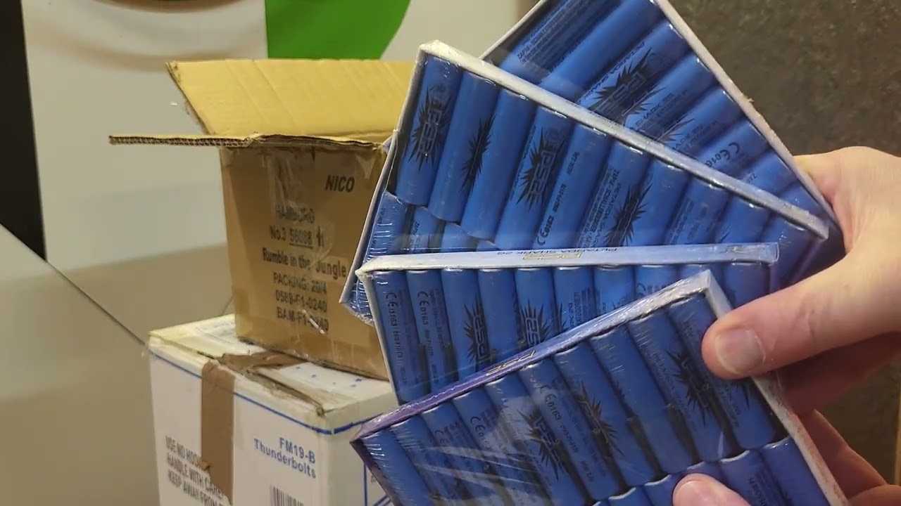  Unboxing von  @FeuerwerkHannover 