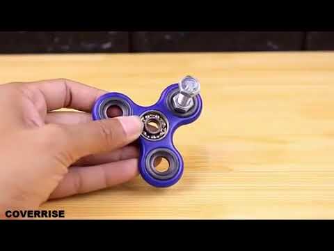 Fingertip gyro with fidjet spinner