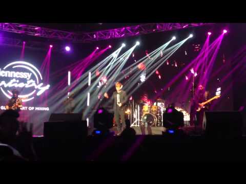 Hennessy Artistry2012@HK 五月天-我不願讓你一個人