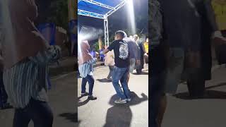 Fokus Baju Hitam Dan Pasangannya