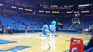 Air Hugo And Air Hugo Jr Dancing Before Game 6