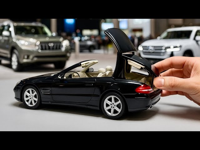 Mercedes-Benz SL Cabrio Diecast Model – Convertible Roof and