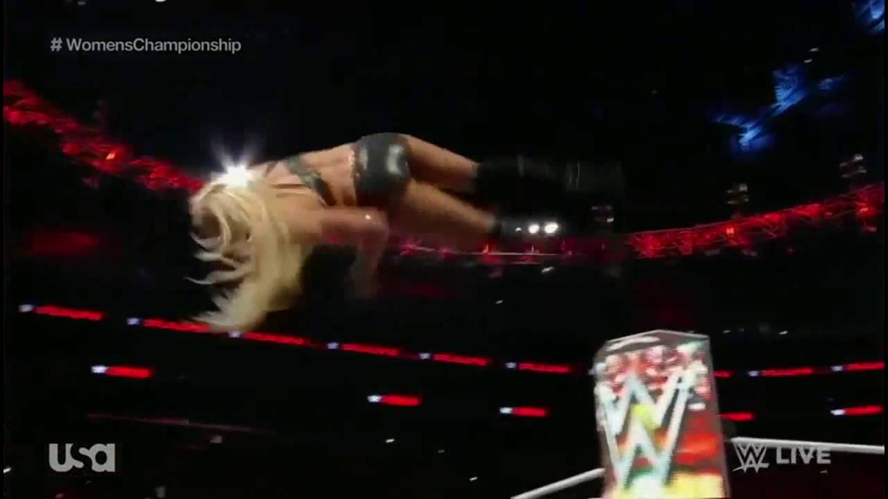 Charlotte Diving Corkscrew Moonsault WWE Raw YouTube