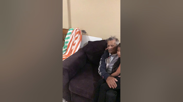 Mi papá con su nieta