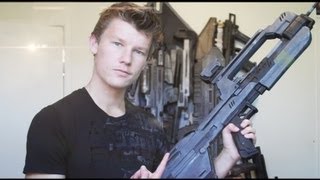 NEW!!  Halo 4 Battle Rifle Film Prop ( 2012)