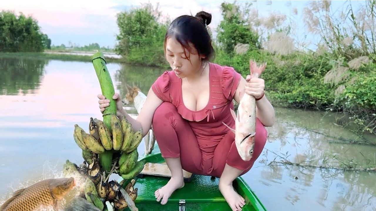 Dredge Fishing Nets: Ancient Fishing Techniques, Harvesting Big Fish in Frozen Lake  | Mia Fishing