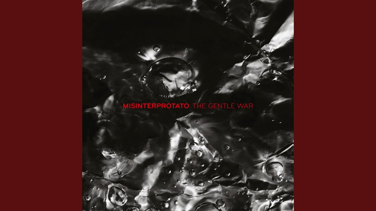 Assista a Interlude no YouTube Assista a Interlude no YouTube