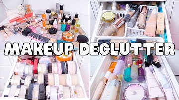 MAKEUP COLLECTION DECLUTTER - PART 1 - VLOGMAS DAY 18 | Paige Koren