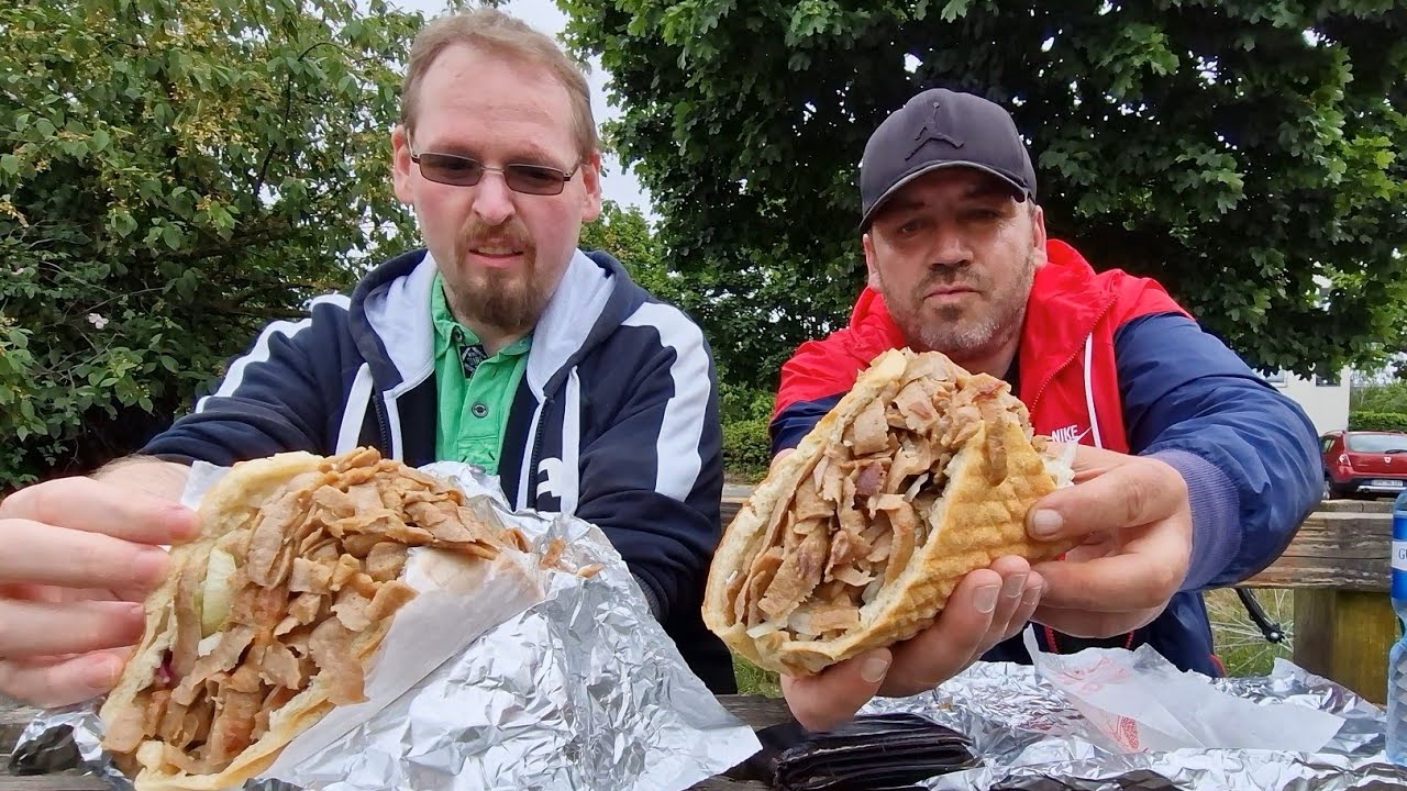 Big Döner Kebab essen mit Harry Hackfleisch | MUKBANG |