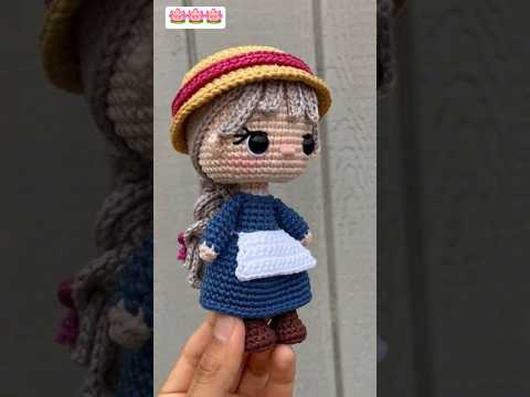 Mini amigurumi doll