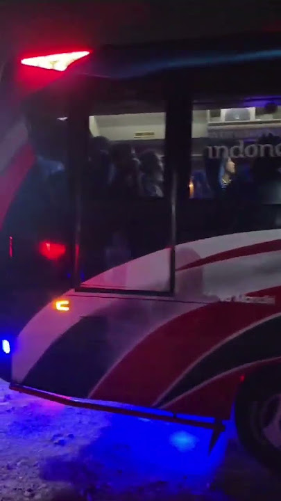 kakak naik bis telolet ke puncak bersama teman2