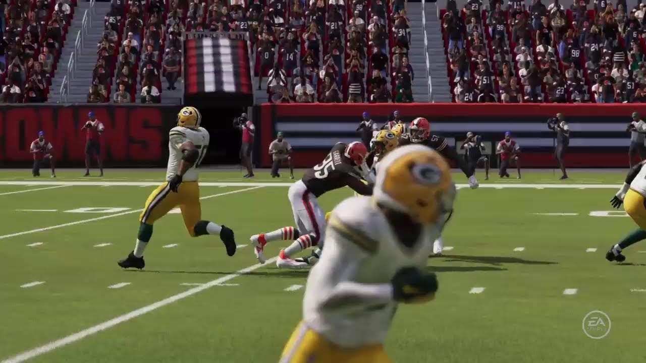 NFL GAME DAY - GB vs CLE