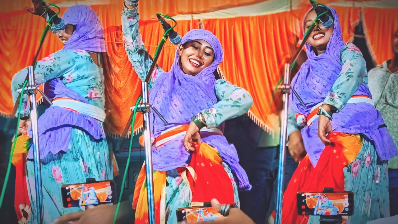 रवीना रंजन ने ऐसा सोहर गा के डांस किया सारी हदें पार क्या कोई डांस करेगा कमर देख दिल गद गद हो गया।।