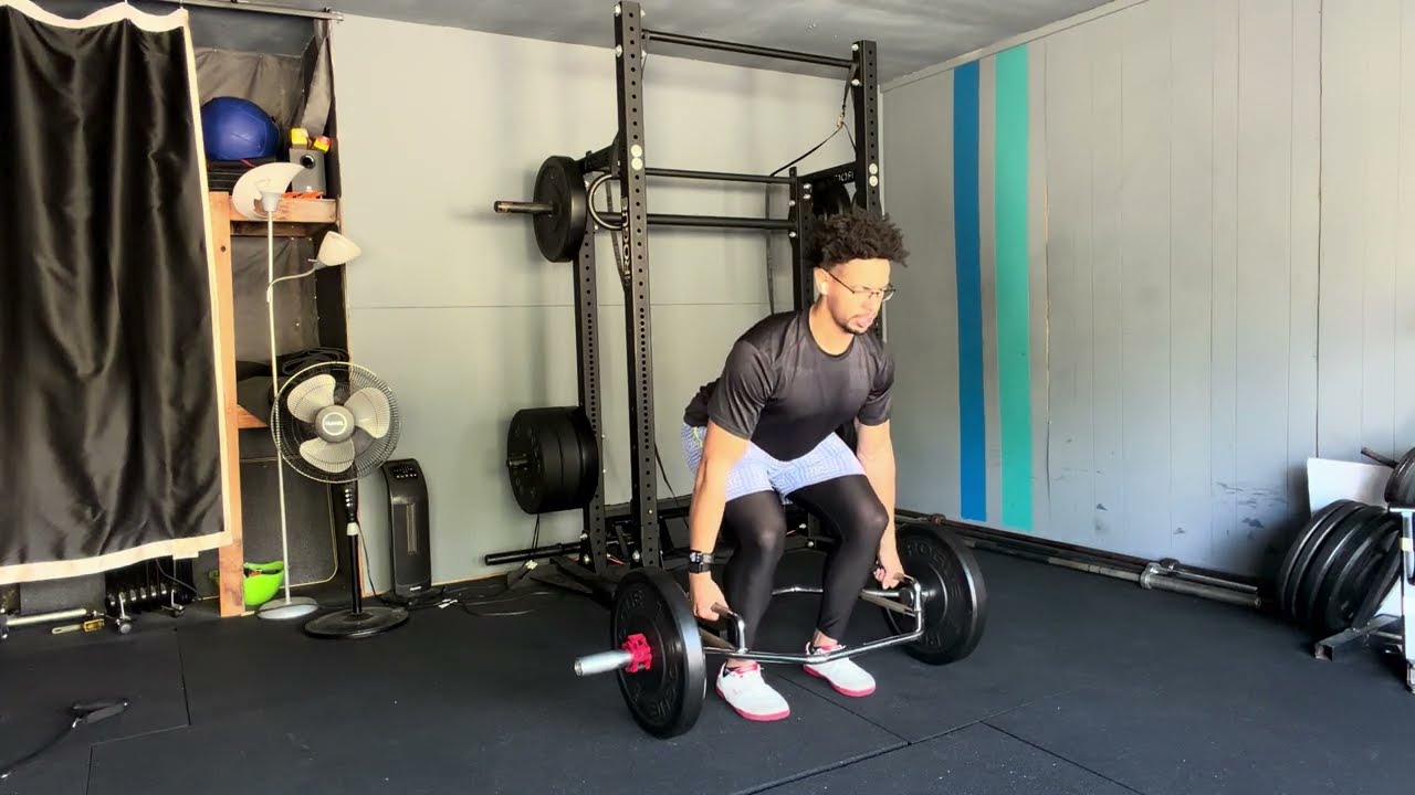 How To Perform Hexbar Deadlifts