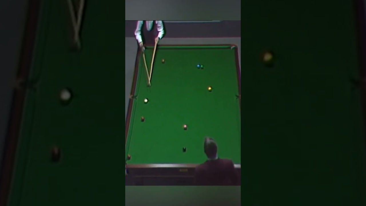 “Absolutely perfect” Exhibition stuff from a 20-year-old @s_hendry775 #snooker