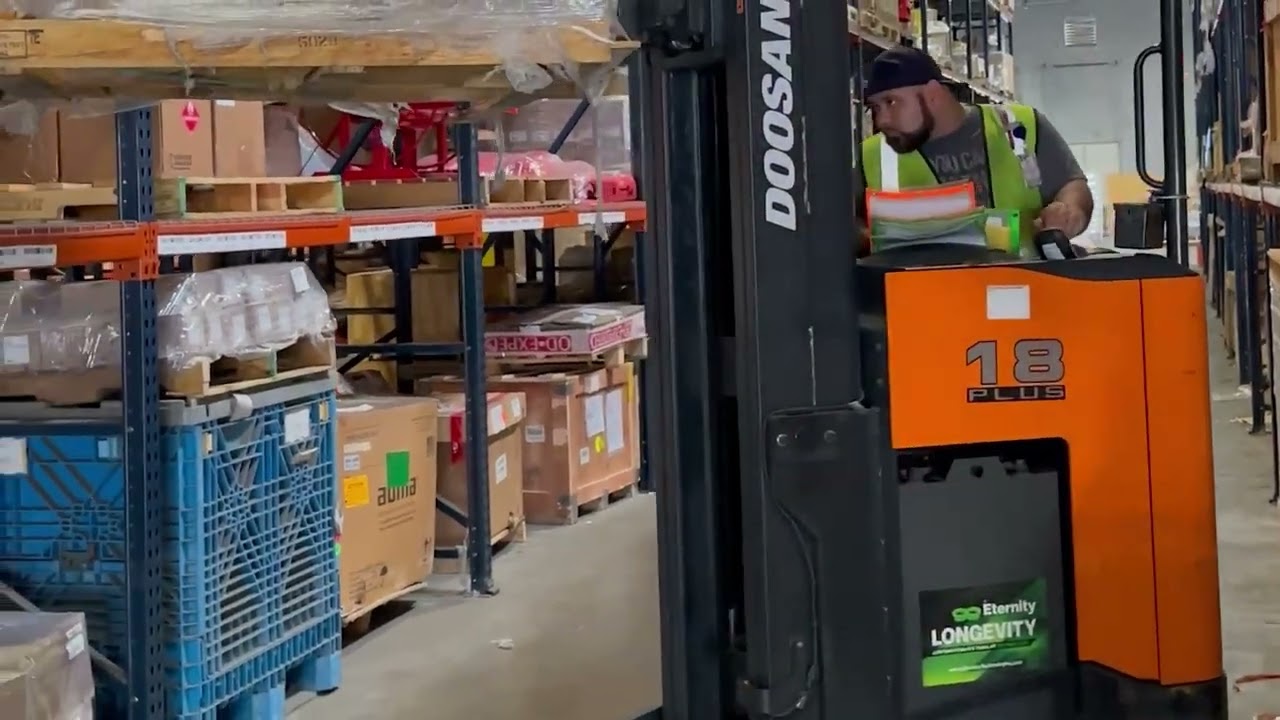 Doosan BR18SP-7 Plus Electric Reach Truck Working