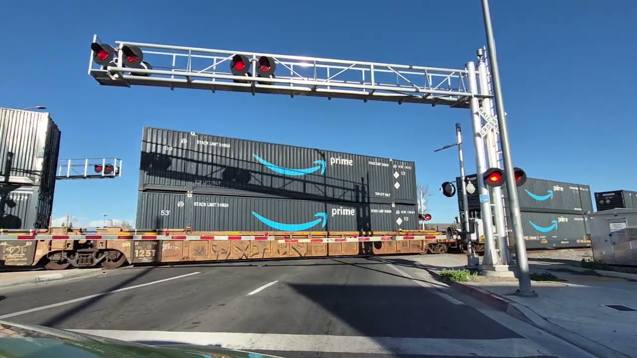 BNSF intermodal z train passing McKinley Ave Fresno ca