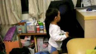 練習跳巧虎ONE TWO THREE 舞20091111-7.AVI