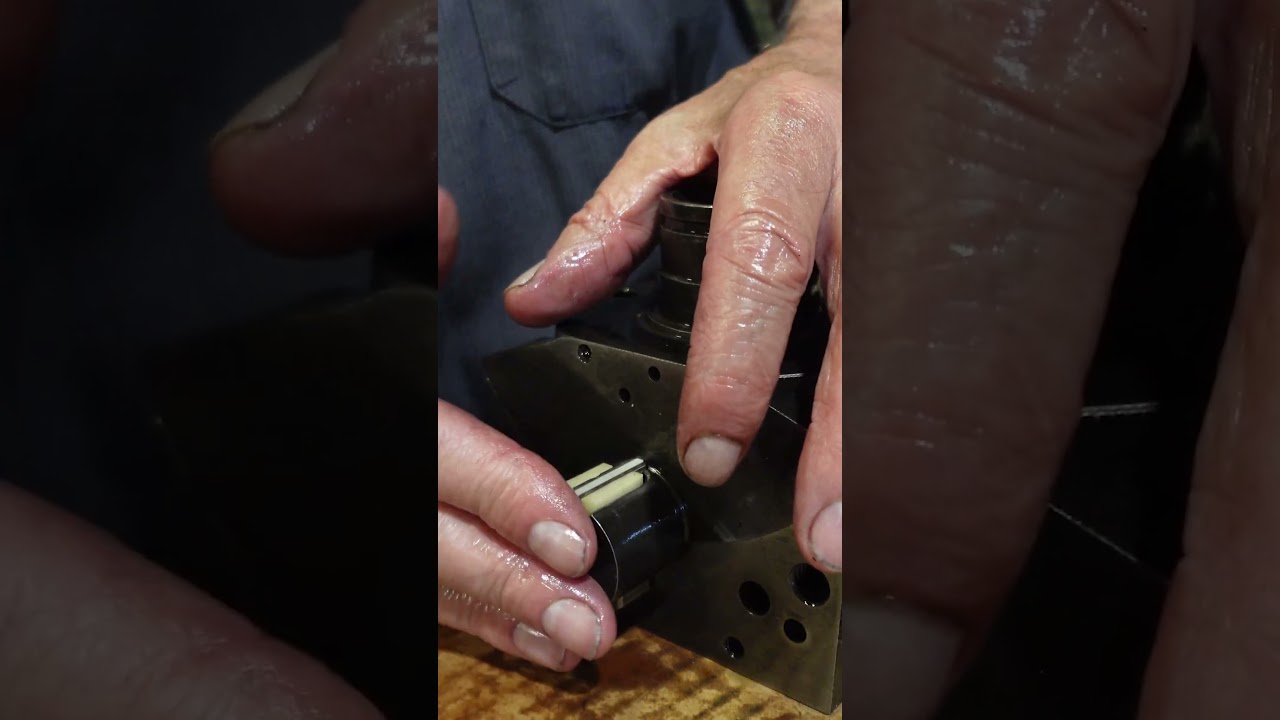 Gold Cup Chamber and Seals | How it works | Vane chamber