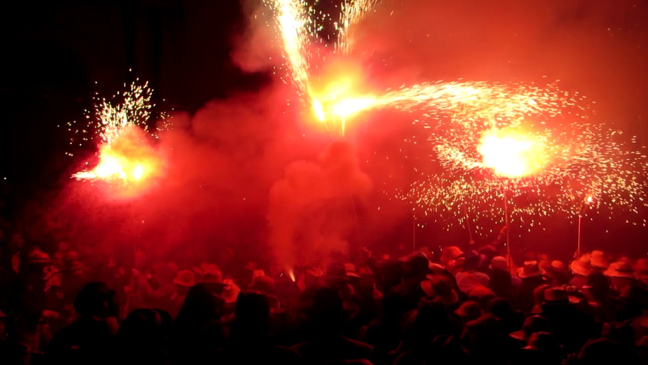 Correfoc en La Bisbal d´Empordá 2018 6 YouTube