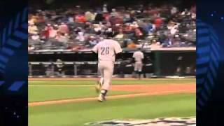 2009/04/10 Lind's two-run tater