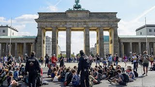 Folytatódik a berlini klímatüntetés