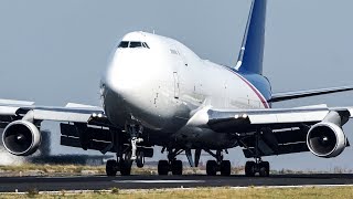 BOEING 747 Departure with visible ENGINE HEATFLAMES (4k)
