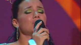 Luciana Abreu a cantar angel