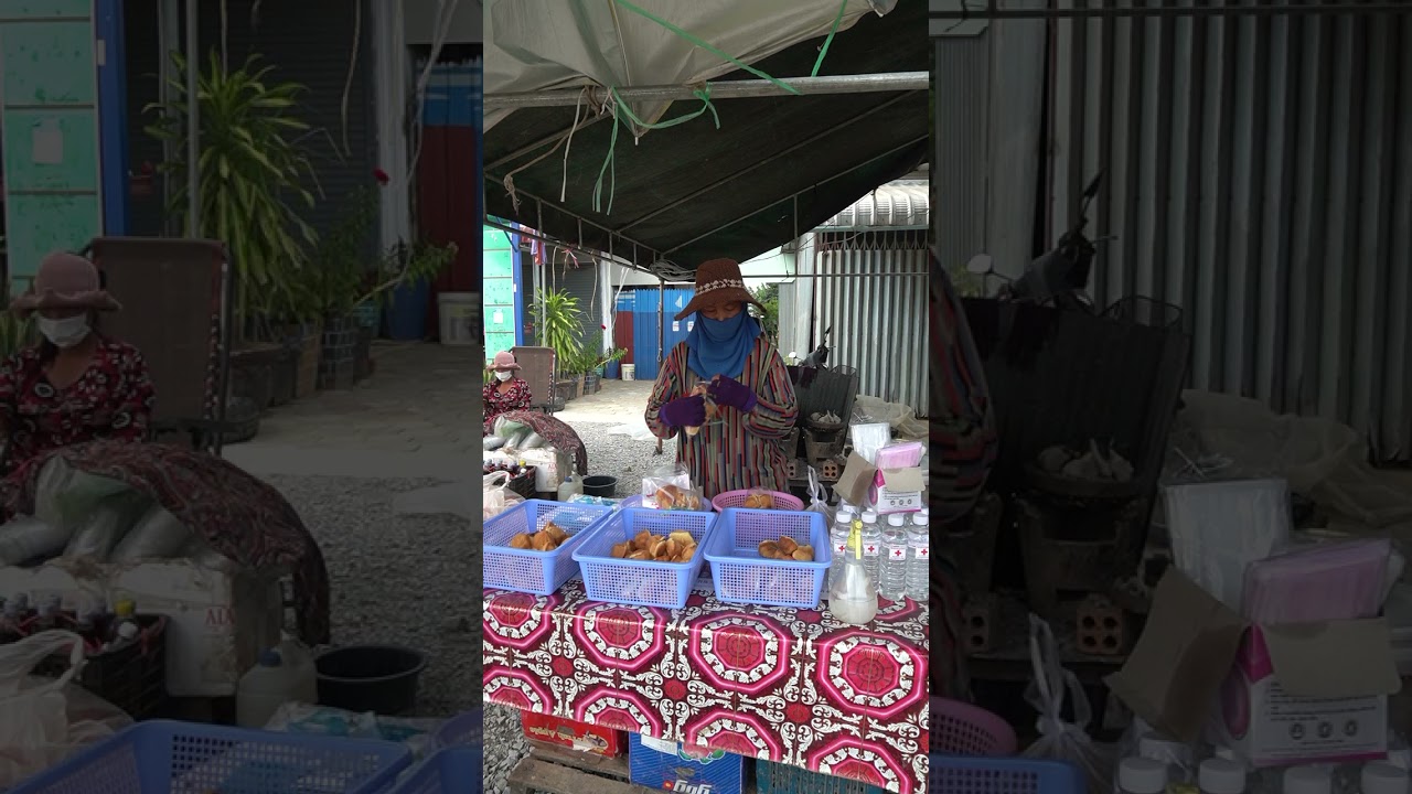Cooking KH Cookies Nom Kruok KH cake at street - Street Food