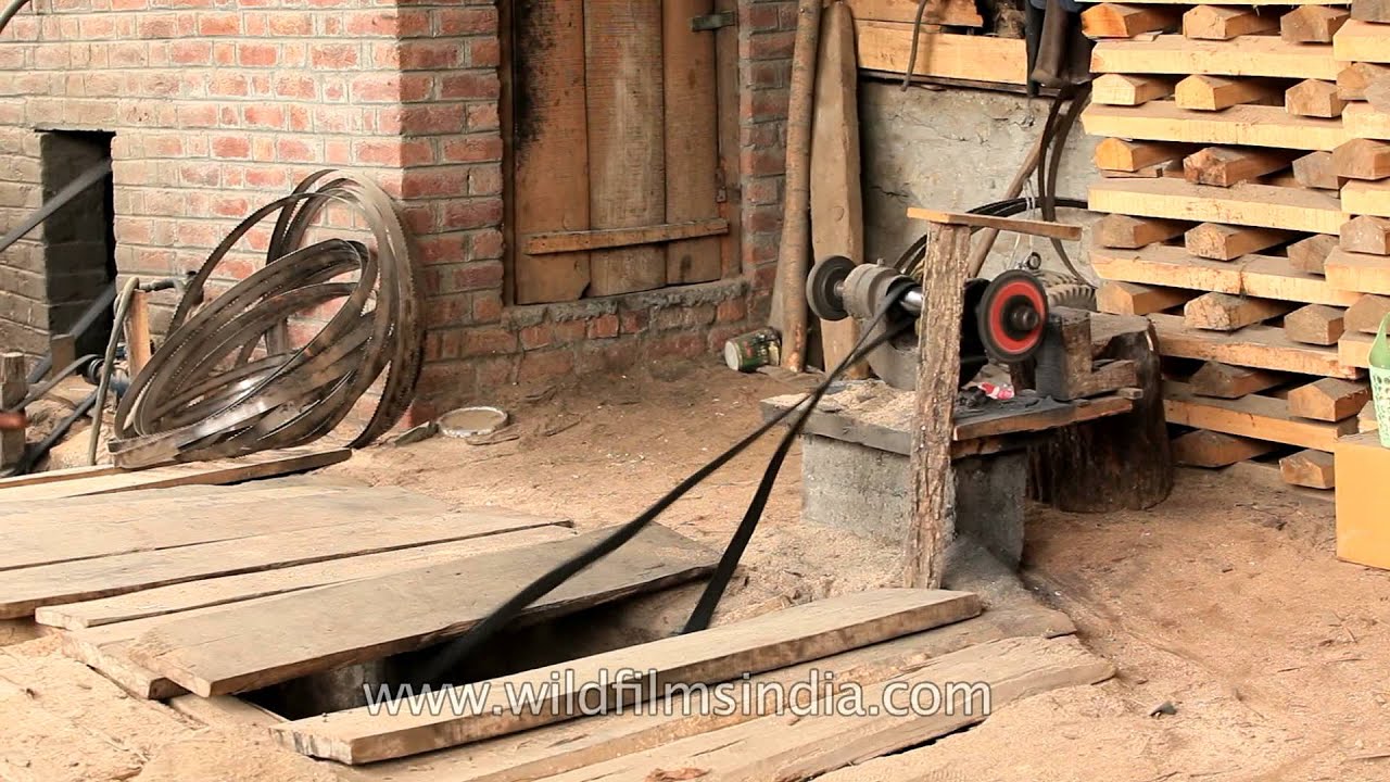 Cricket bat making factory at Sangam Bijbehara, Srinagar, India YouTube