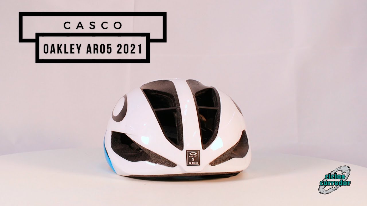 Casco Oakley ARO 5 - YouTube