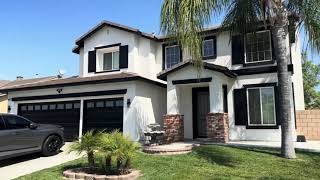 Alabaster Stucco & Tricorn Black Trim Exterior Painting!
