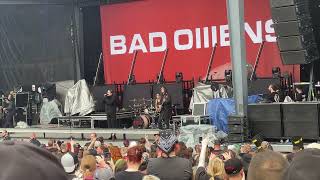 Bad Omens - Take Me First (Live)