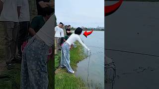 Caught a 10KG Fish in Seconds 😱