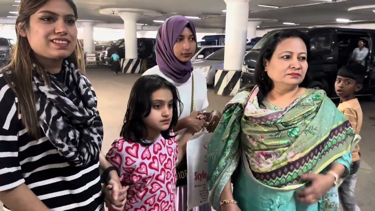 আলহামদুলিল্লাহ সবার দোয়ায় আমার সবচেয়ে প্রিয় বাংলাদেশ চলে আসলাম।