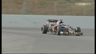 2016 #F1 Pre Season testing - Barcelona Test 2- Day 1 (Paddock Uncut)