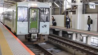 JR東日本 信越本線 キハ110形 200番台 205+211+217+キハ111形/キハ112形 200番台 203編成 普通 新津駅 発車(発車メロディあり)