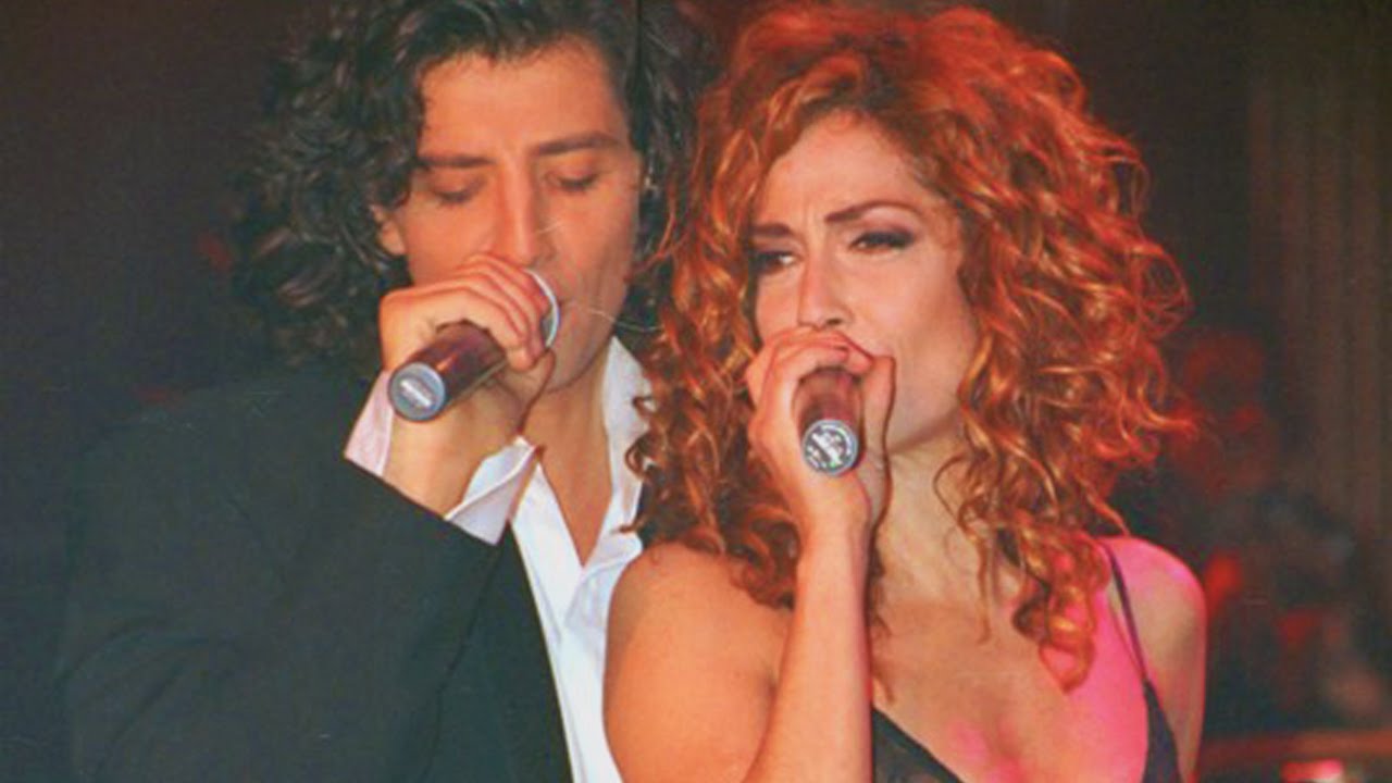 Αννα Βισση : Ypopshfia Eyrwboyleyths H Anna Bissh Eidhseis Nea To Bhma Online - Η άννα βίσση πριν από λίγες ώρες δημοσίευσε ένα βίντεο στα stories της, όπου τη βλέπουμε την κόρη της σοφία καρβέλα να τραγουδούν μαζί μια από τις μεγαλύτερες επιτυχίες της δέσποινας βανδή, το.