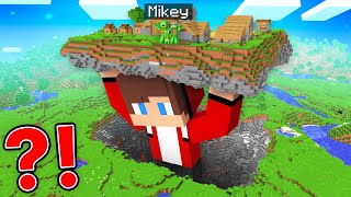 MIKEY Family LOCKED UP in VILLAGE on HUGE JJ in Minecraft !  Maizen