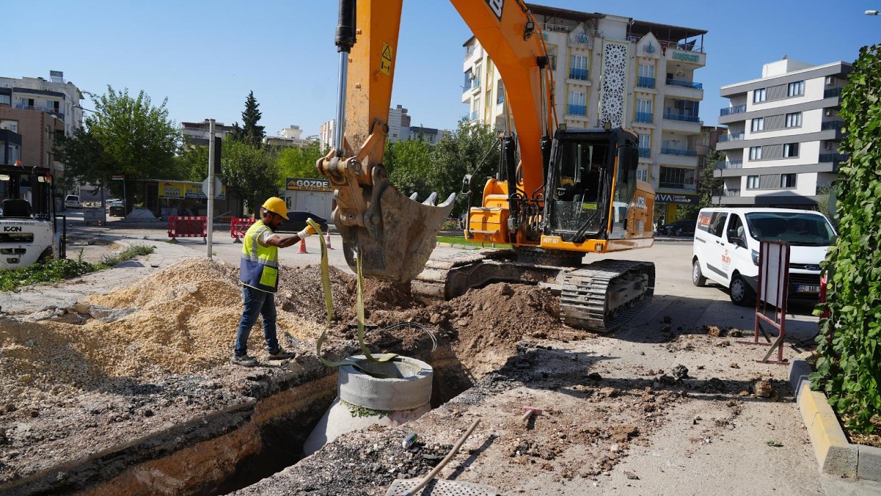 Mimar Sinan Mahallesi’nde altyapının ardından asfalt serimi başladı