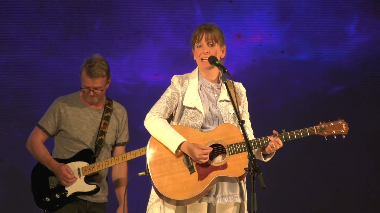 (5429) Emilia Lindberg: Blott en dag