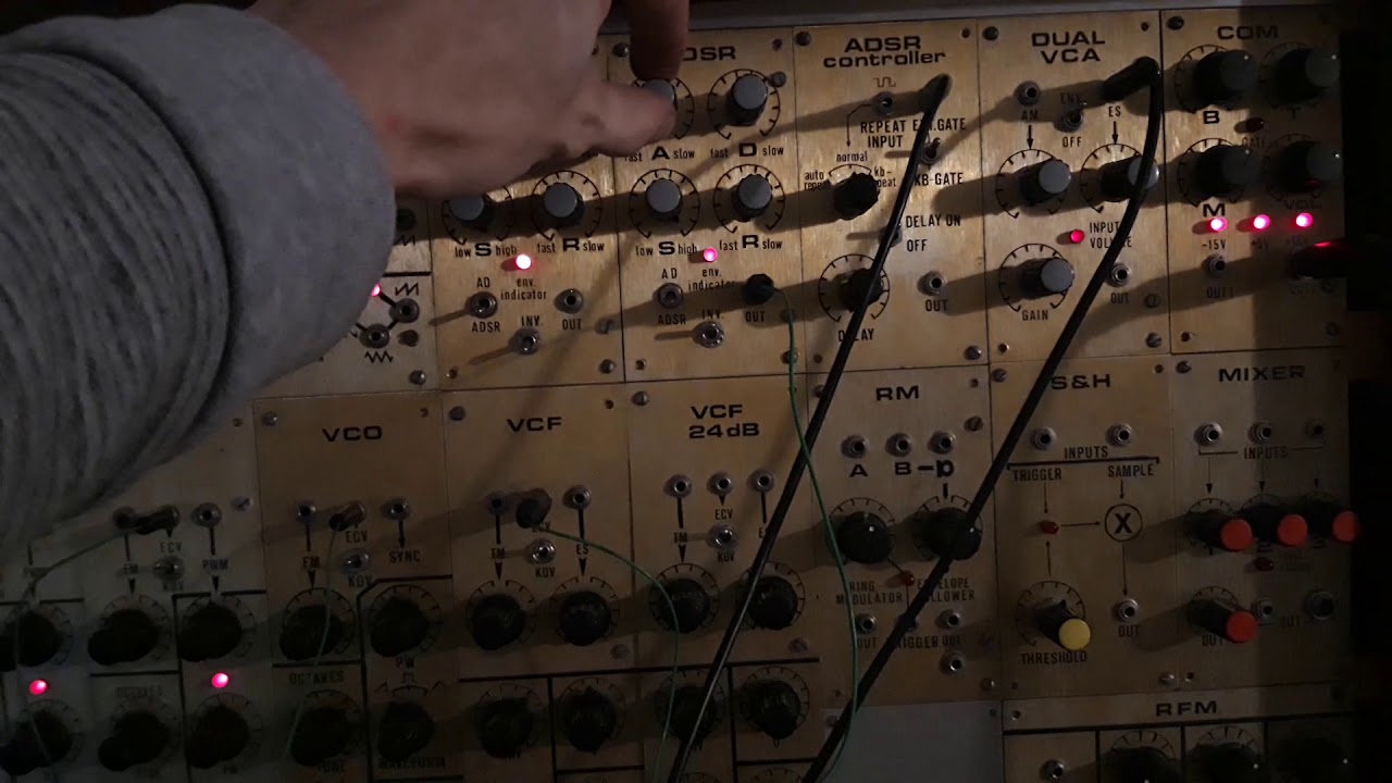 Playing around with the Formant synthesizer Elektuur