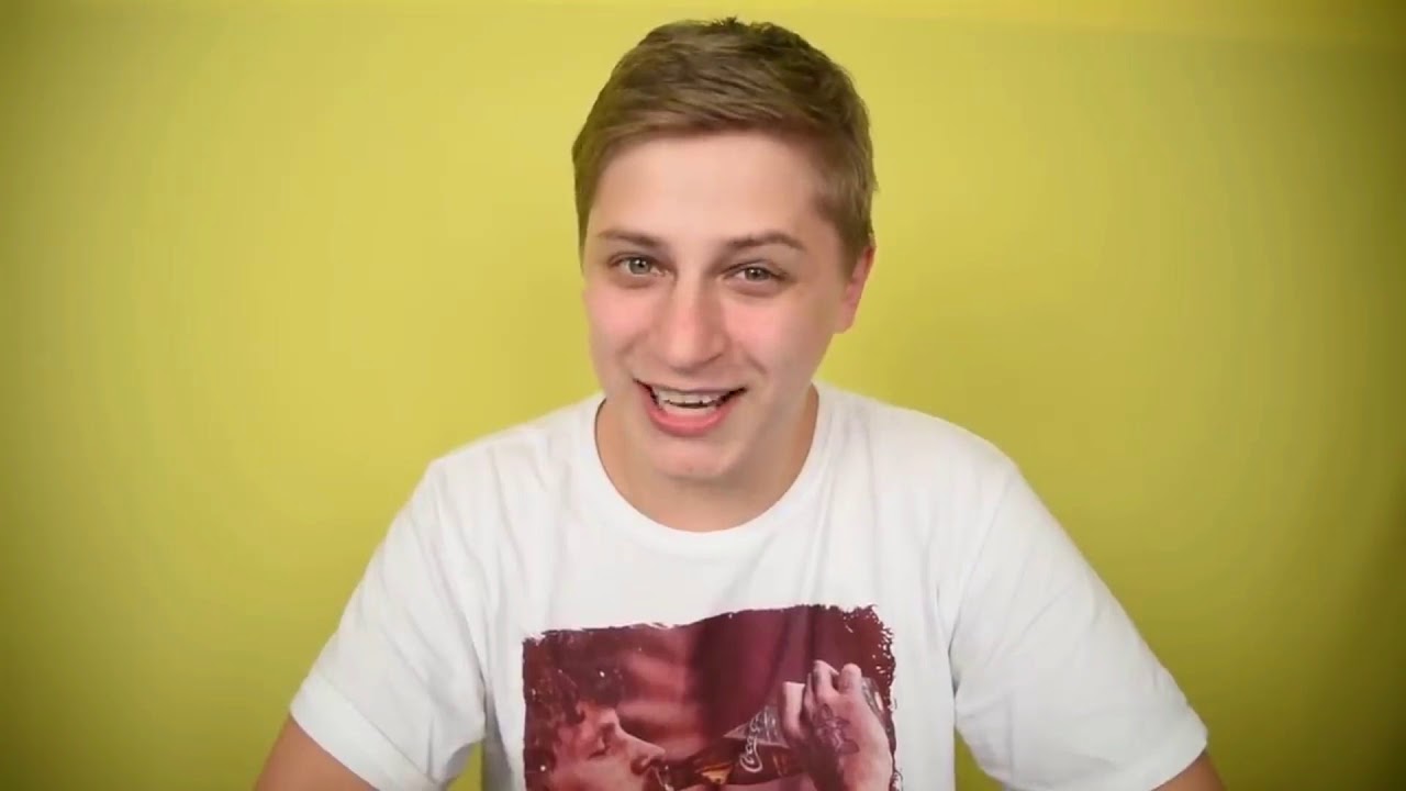 ролик ютубера. ролик ютубера. эдисон блоггер. что связывает всех ютуберов. картинки видеоблогеров.